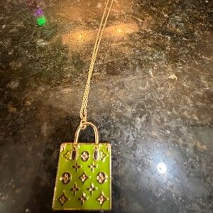 Gold tone and Green Pendant Necklace